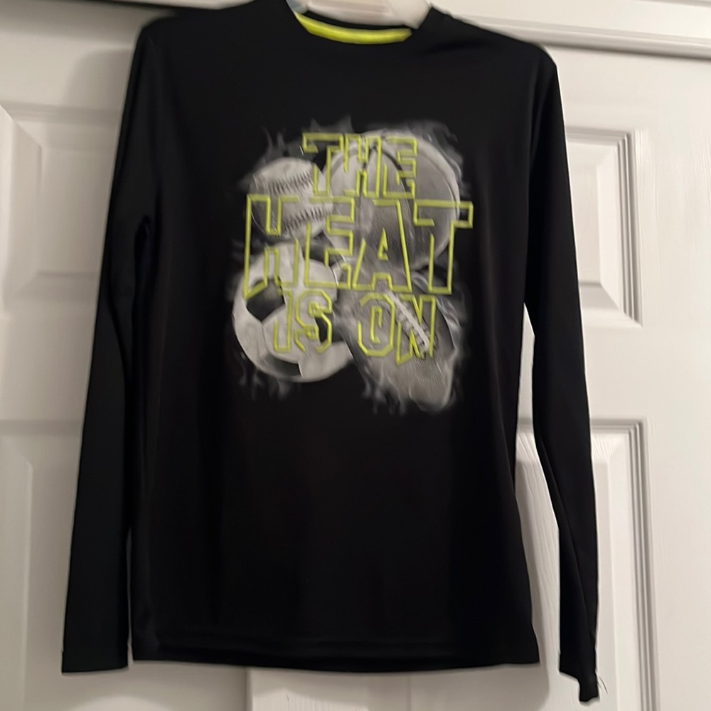 Performance active tee size 14-16 kids